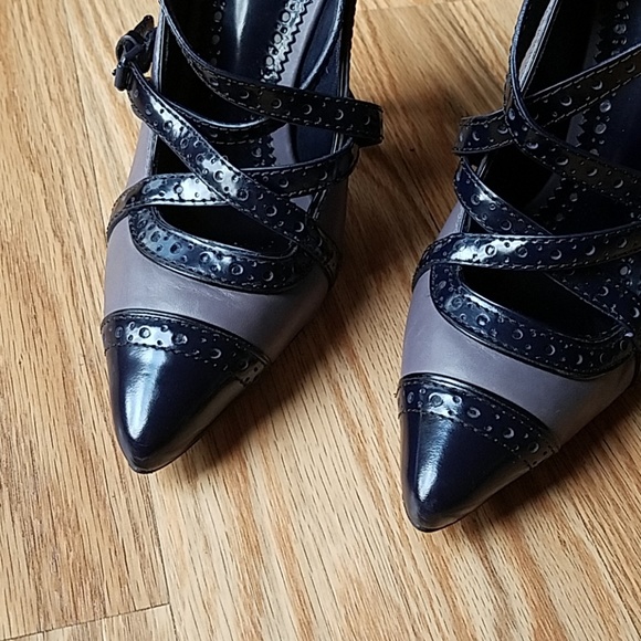 Like new Tory burch Judith pumps - Picture 2 of 6